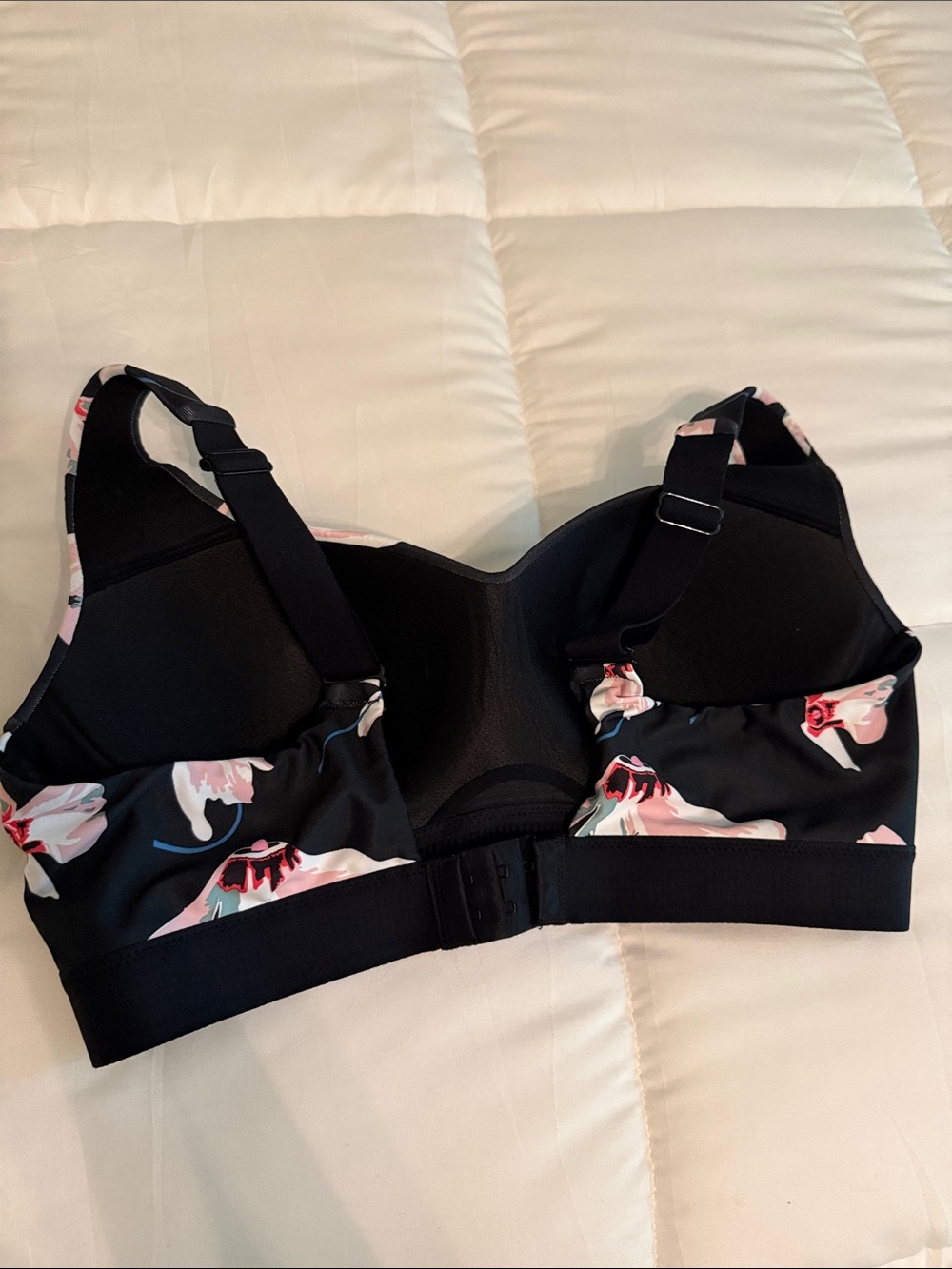 Floral-Print Black & Pink Wireless Sports Comfort Bra - Picture 4 of 7